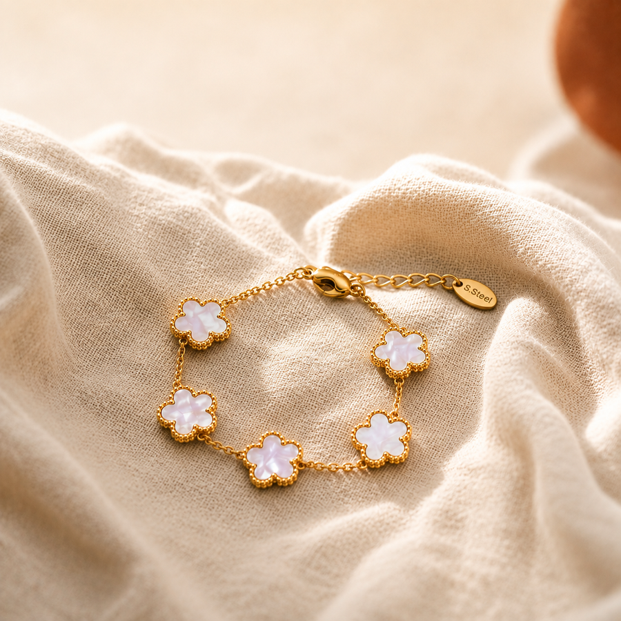 Solaire Link Bracelet – zircon crystal detail