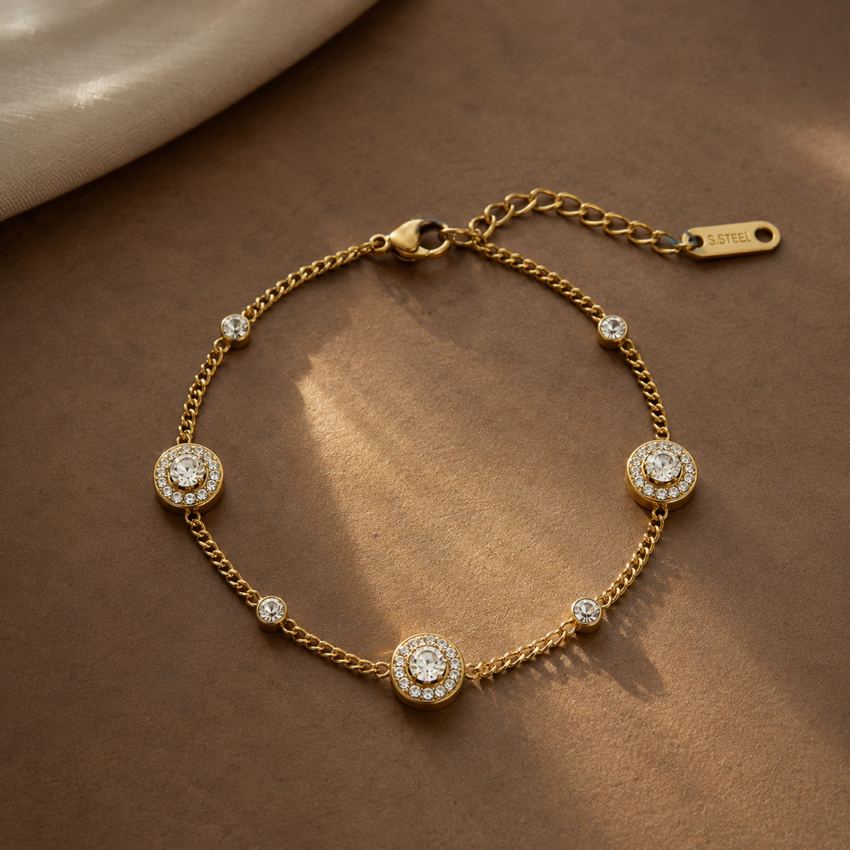 Atrium Bangle Bracelet – polished bangle profile