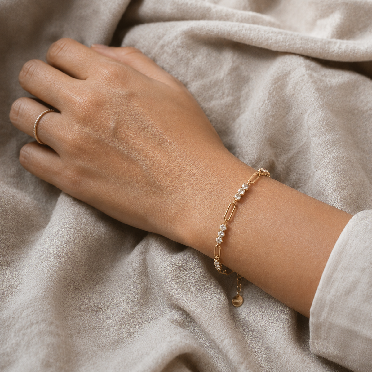 Ciselé Cuff Bracelet – ELVA styling view